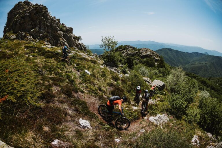 Valpennavaire:3days trip – 4GUIMP TRAVEL