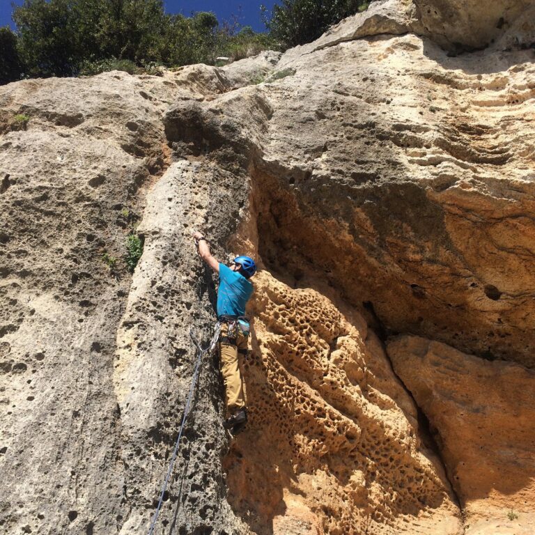 Arrampicata su roccia – MOUNTAIN GUIDES ITALY