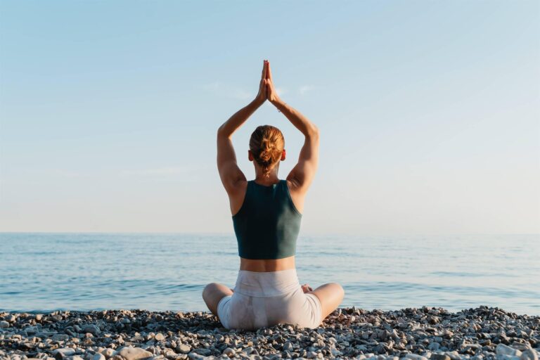 Yoga in spiaggia – TEMPO YOGA CHIARA