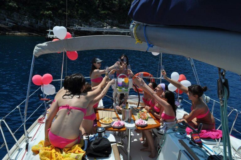 Festeggia insieme a noi – VELAMANIA
