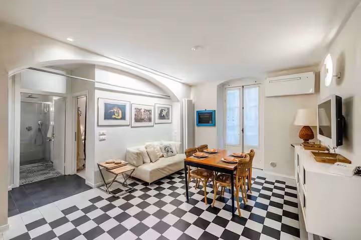 Interno Tre